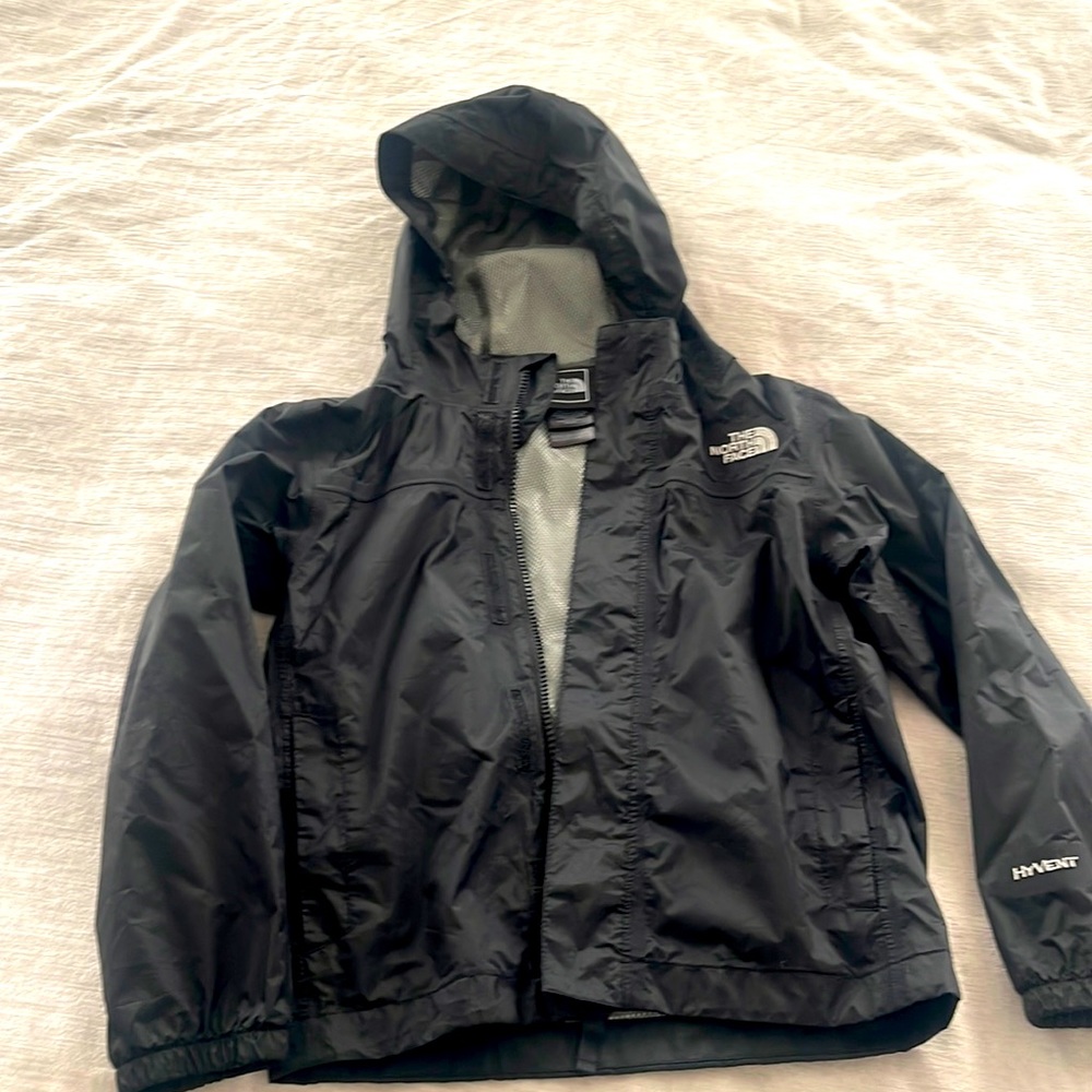The North Face boys mesh lined HyVent wind/rain jacket